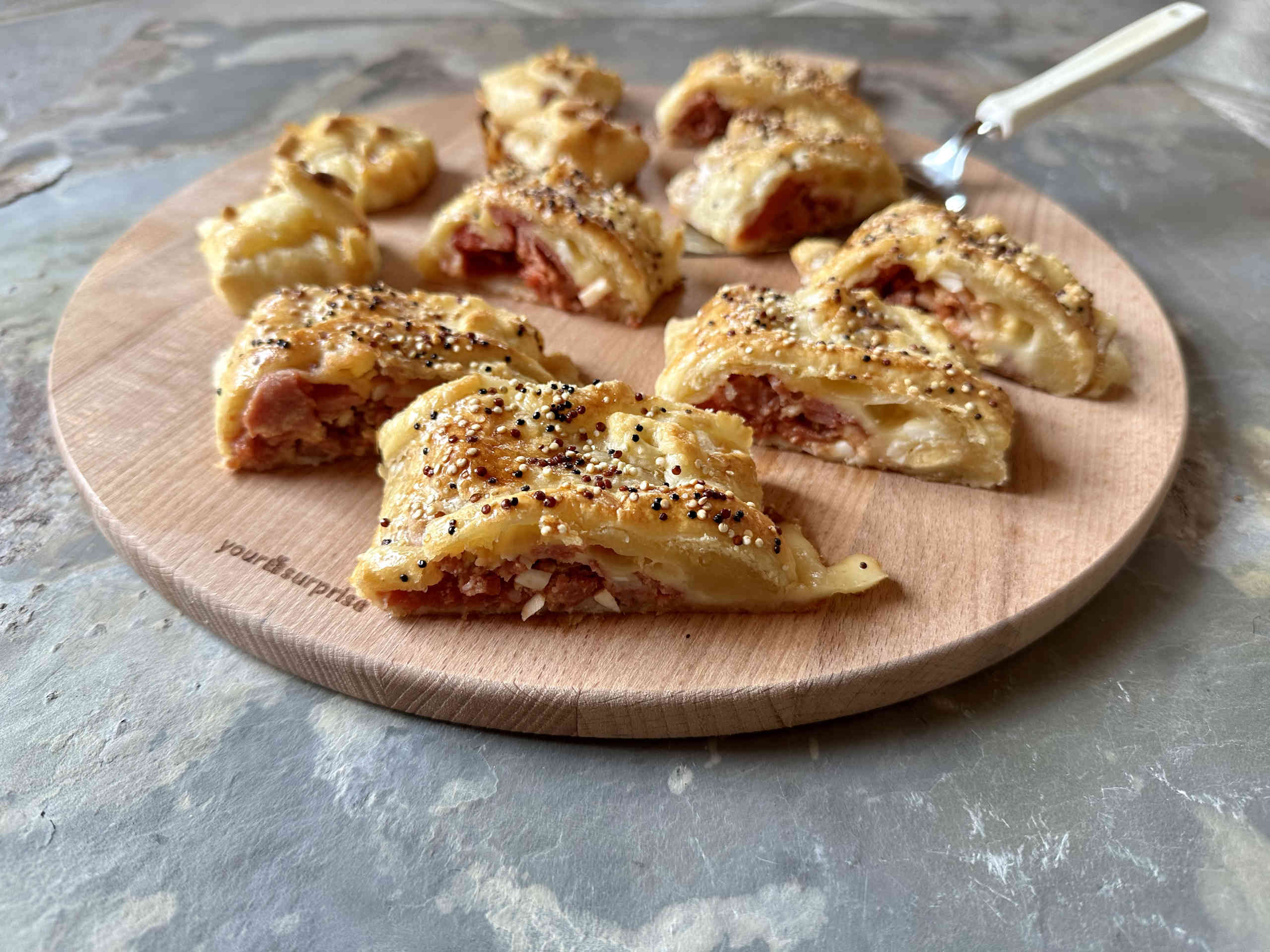 Puff pastry strudel pizza style
