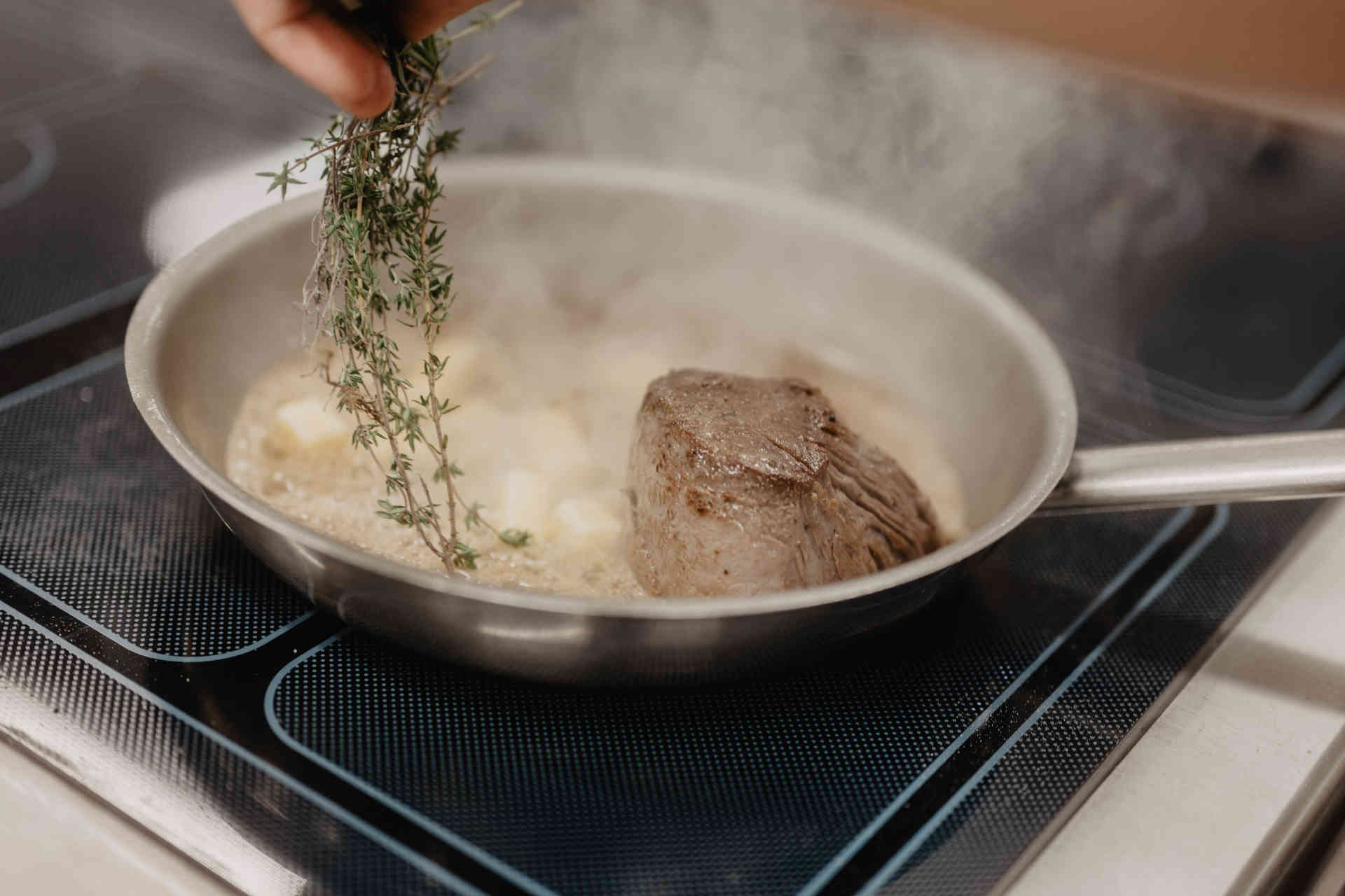 Fillet steak from local beef with port wine and fig sauce – image 1