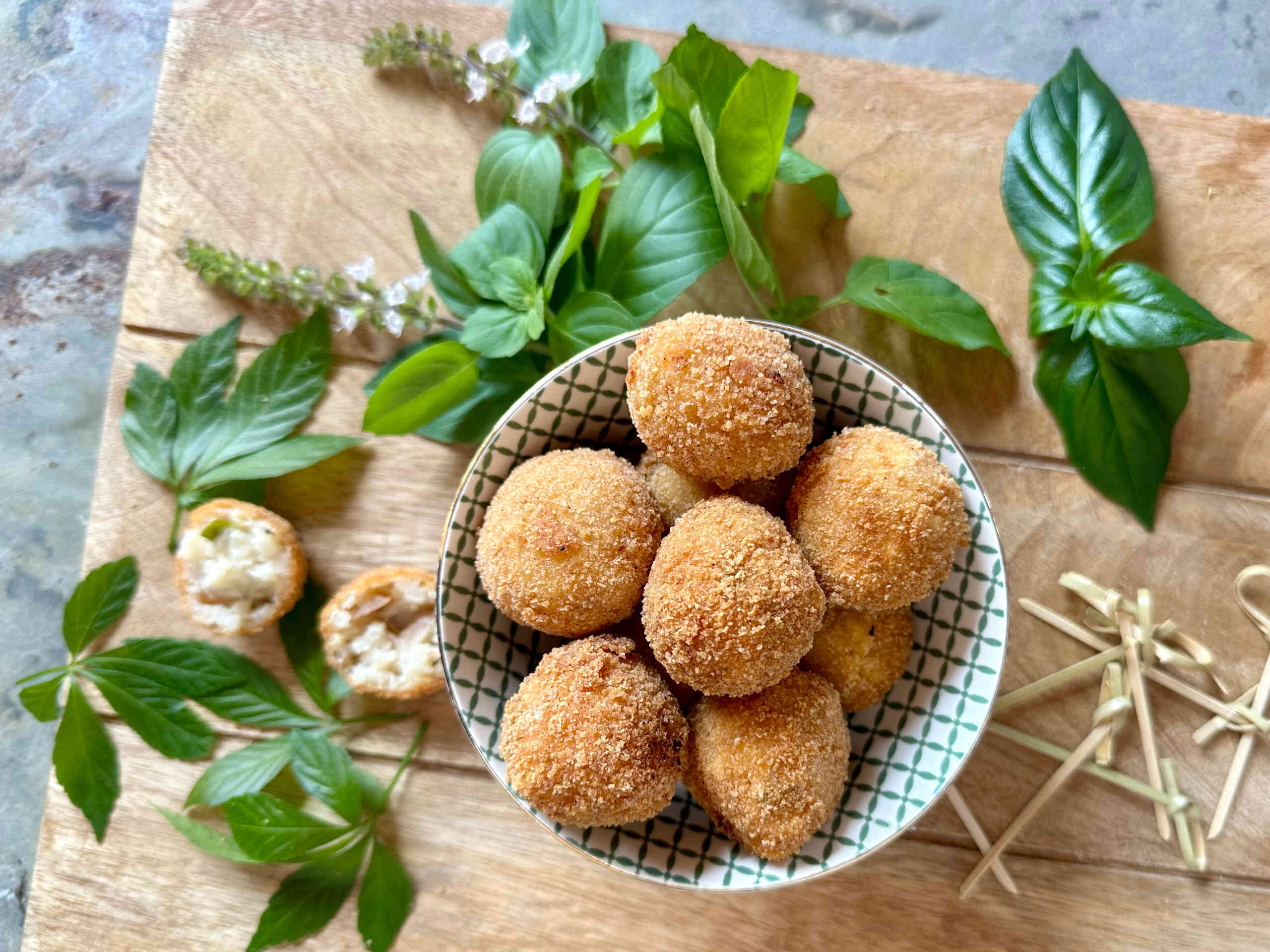 Fried rice balls - How to make perfect arancini at home