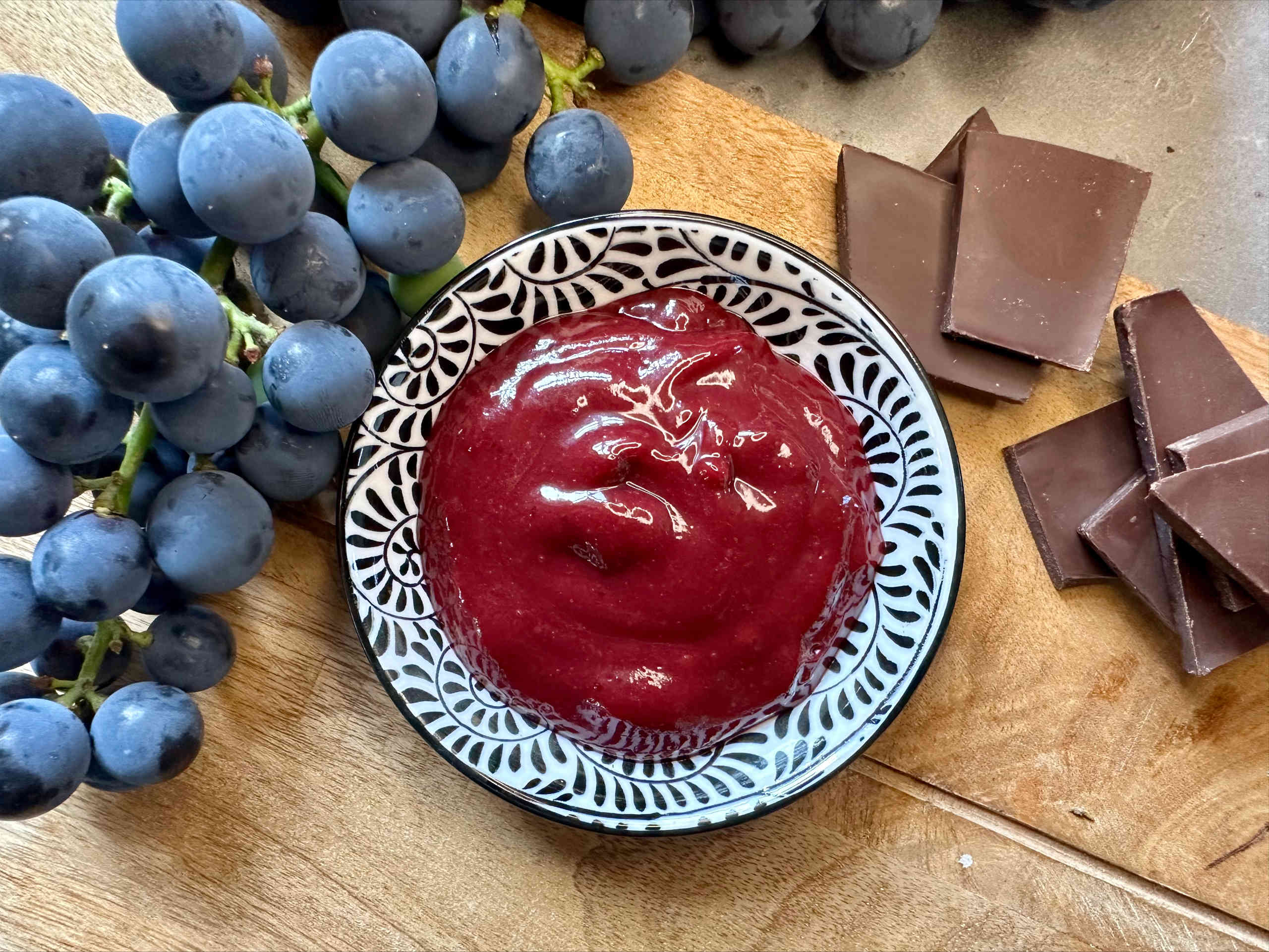Seductive grape-chocolate jam from the Thermomix