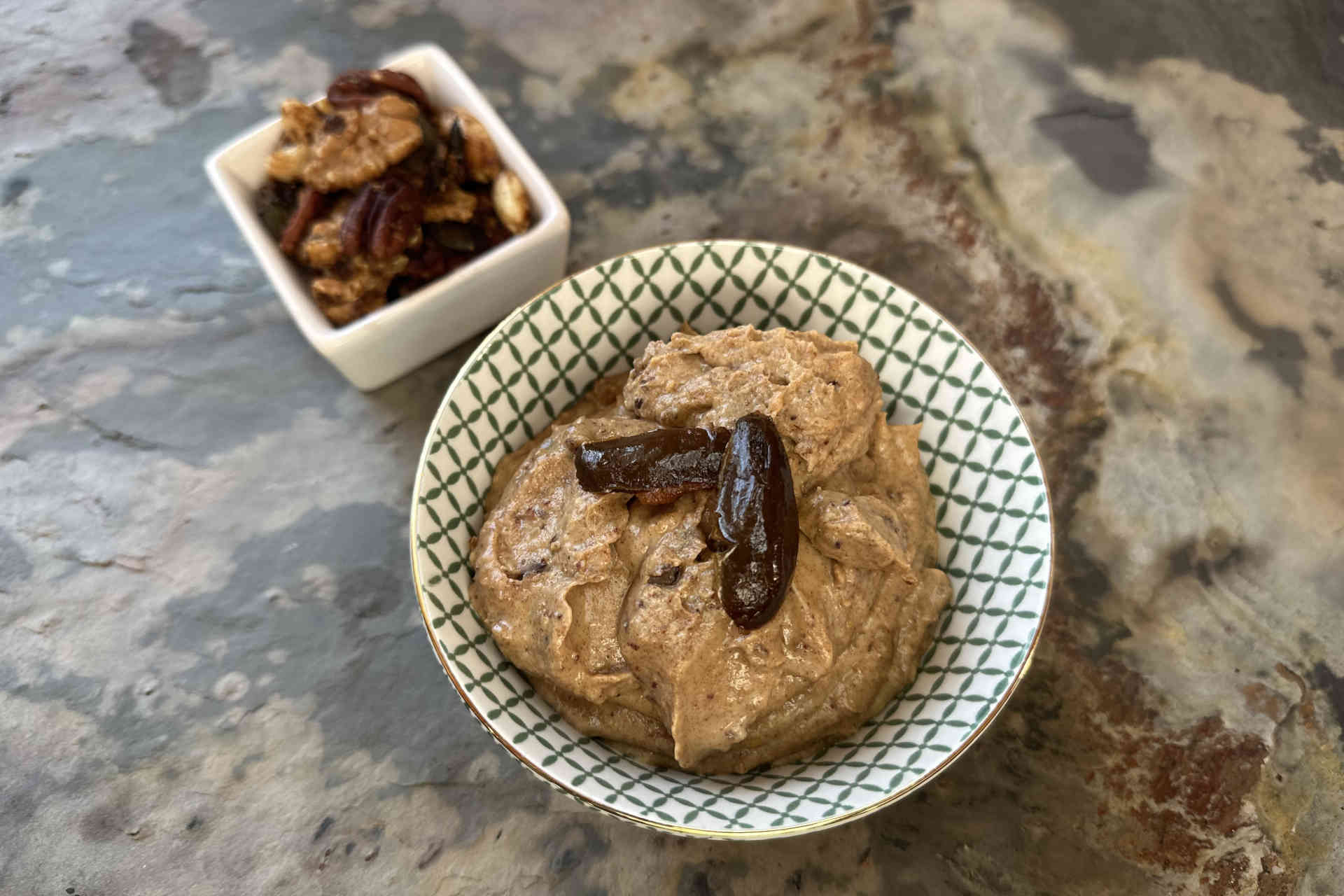 Sweet and Spicy Date Spread