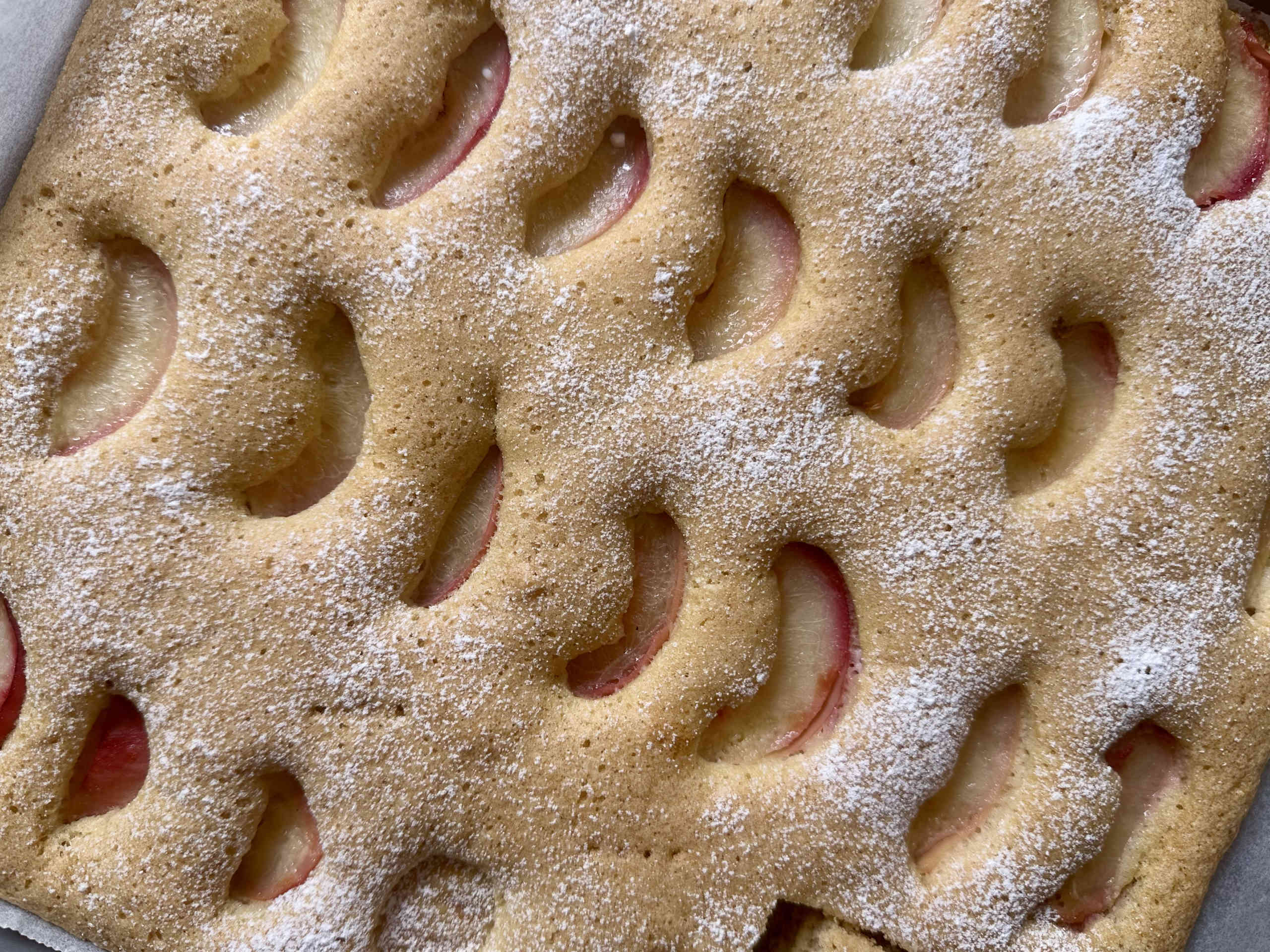 Juicy peach sheet cake – image 3