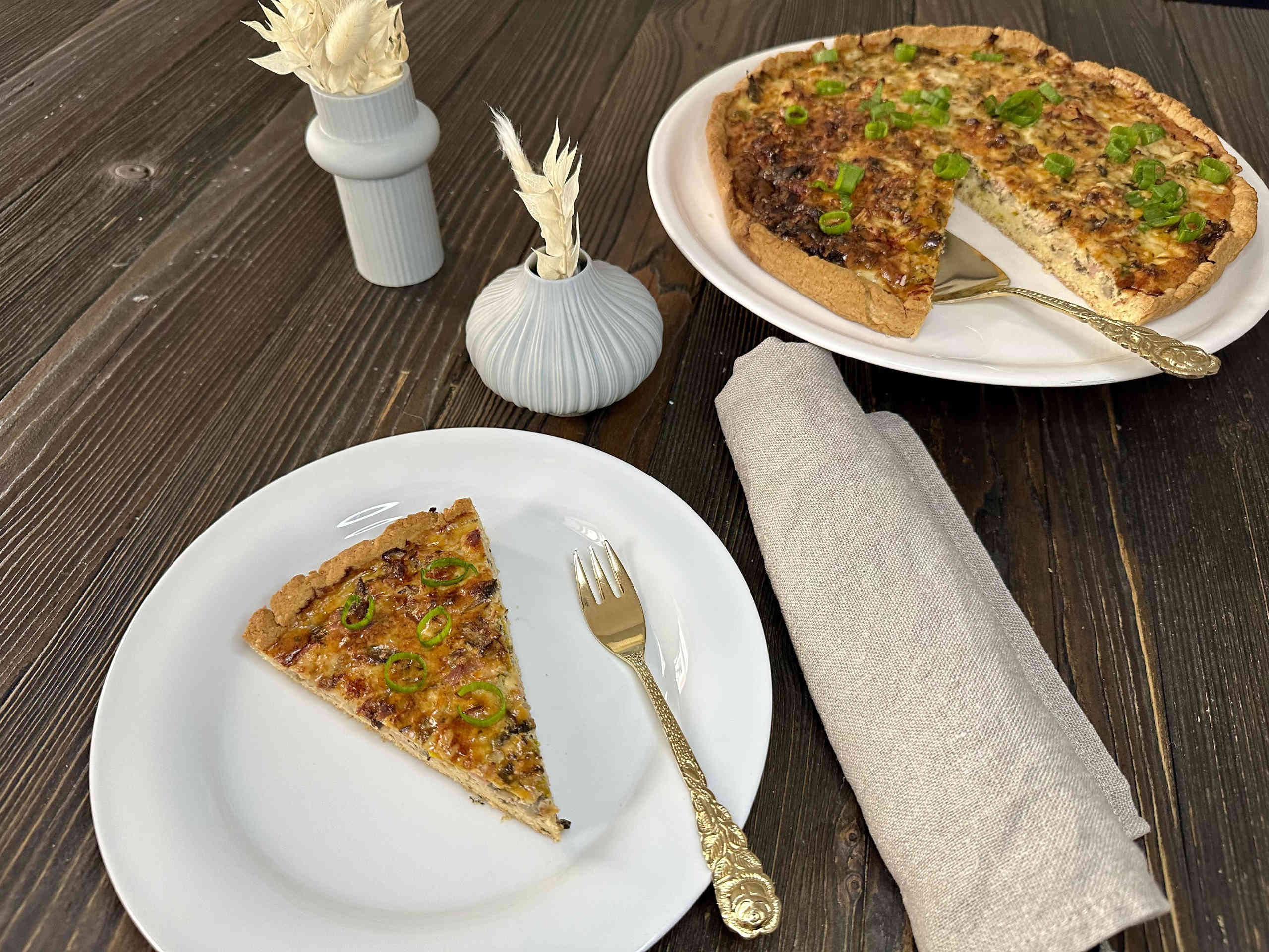 Gluten-free and vegetarian almond quiche