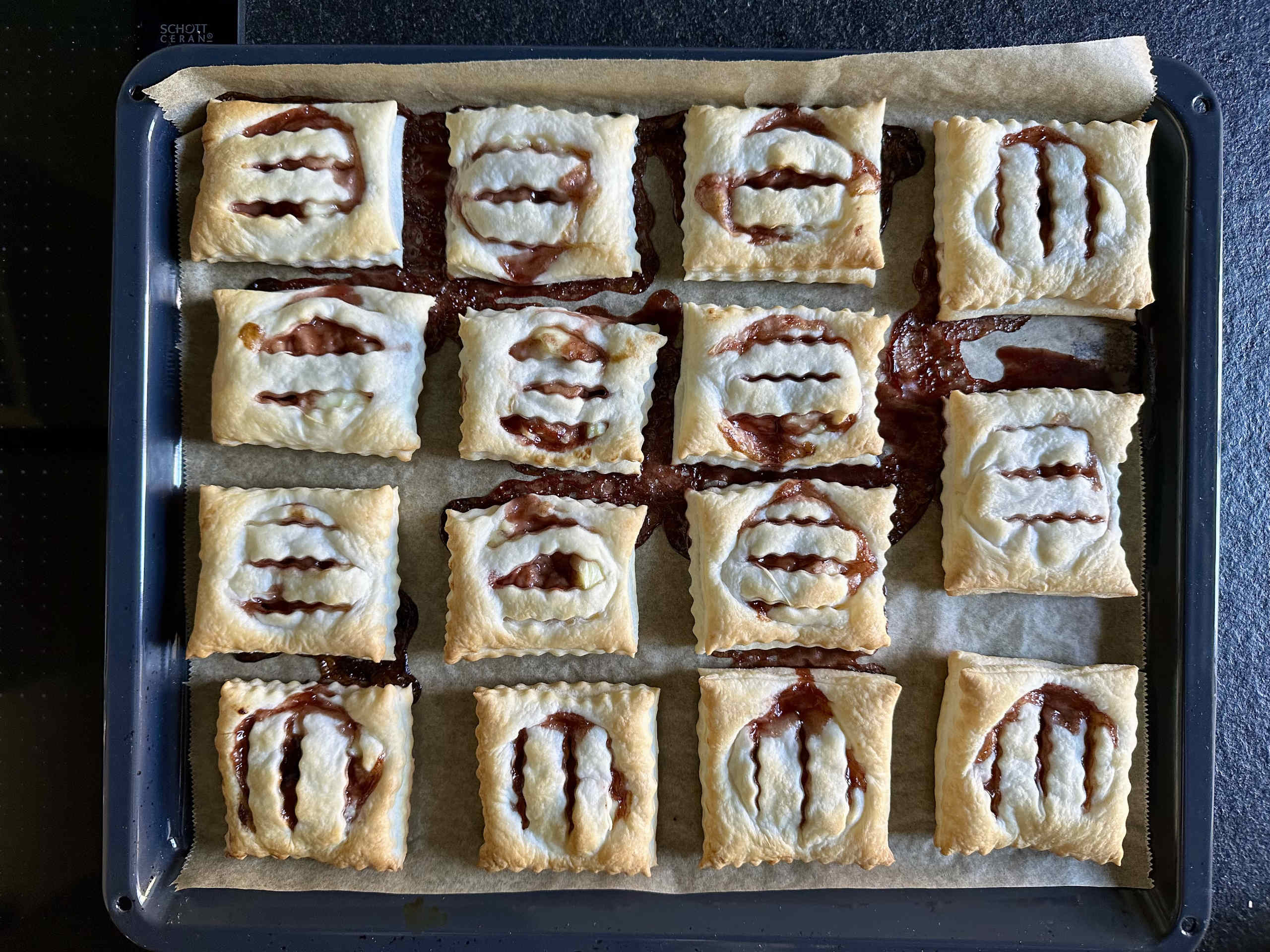 Puff Pastry with pudding – image 2