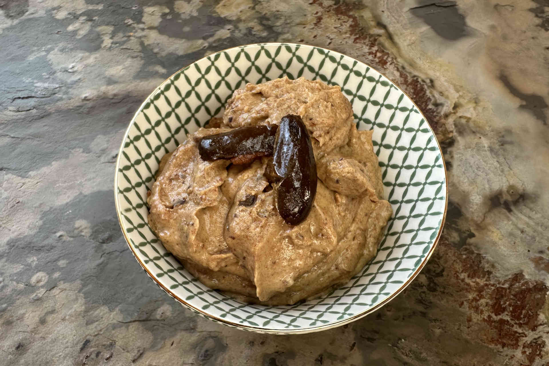 Sweet and Spicy Date Spread – image 1