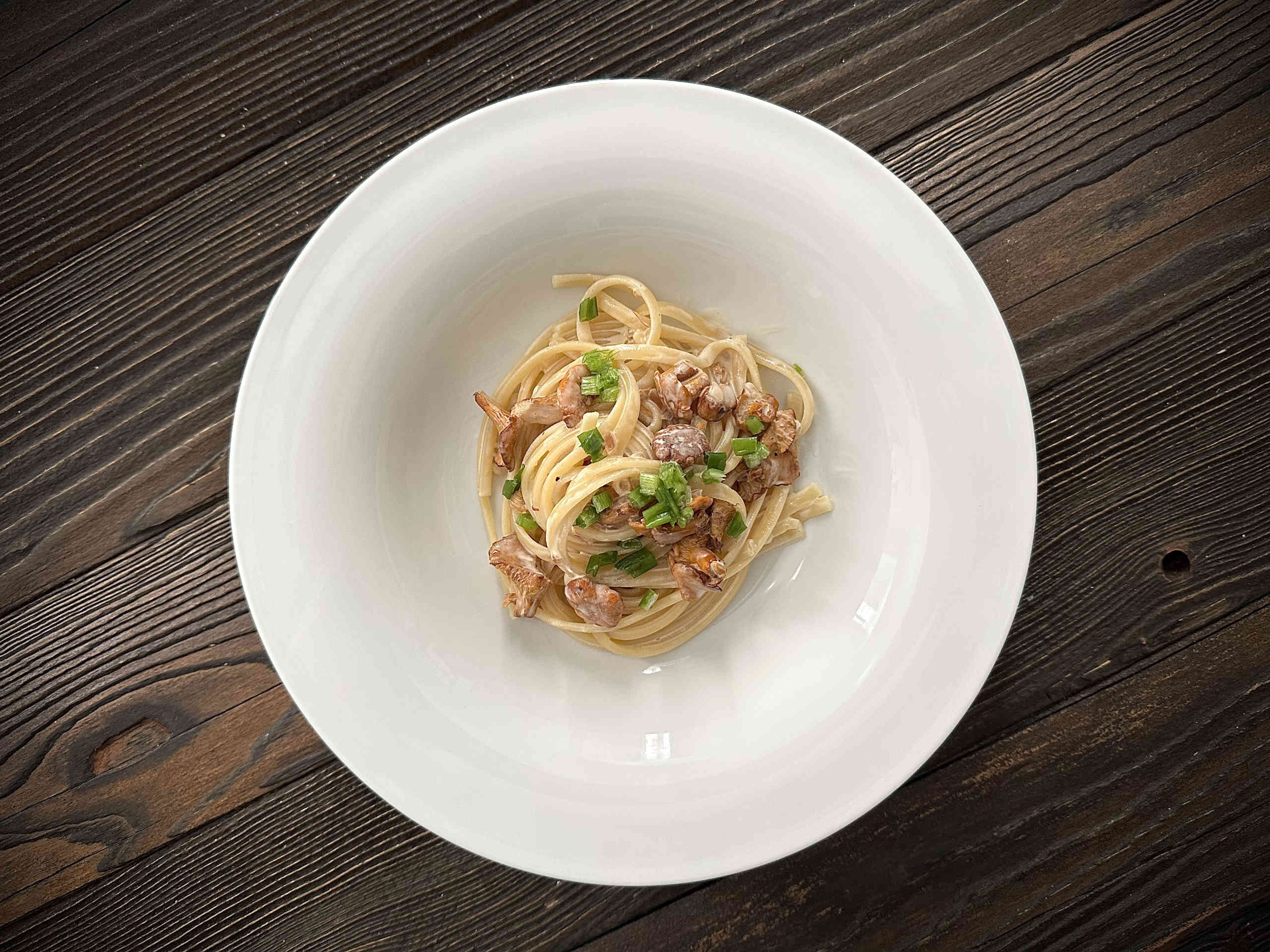 Chanterelle in cream and cream sauce