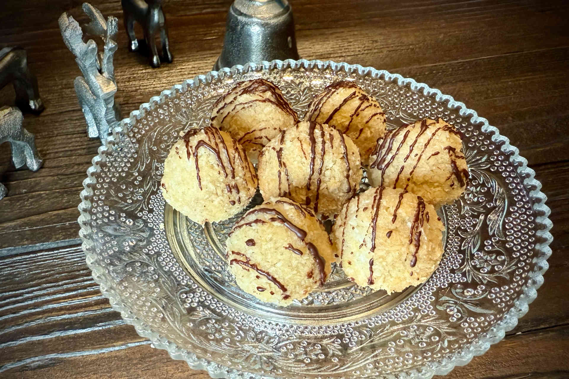 Moist coconut macaroons without beaten egg whites – the easiest coconut recipe ever – image 1