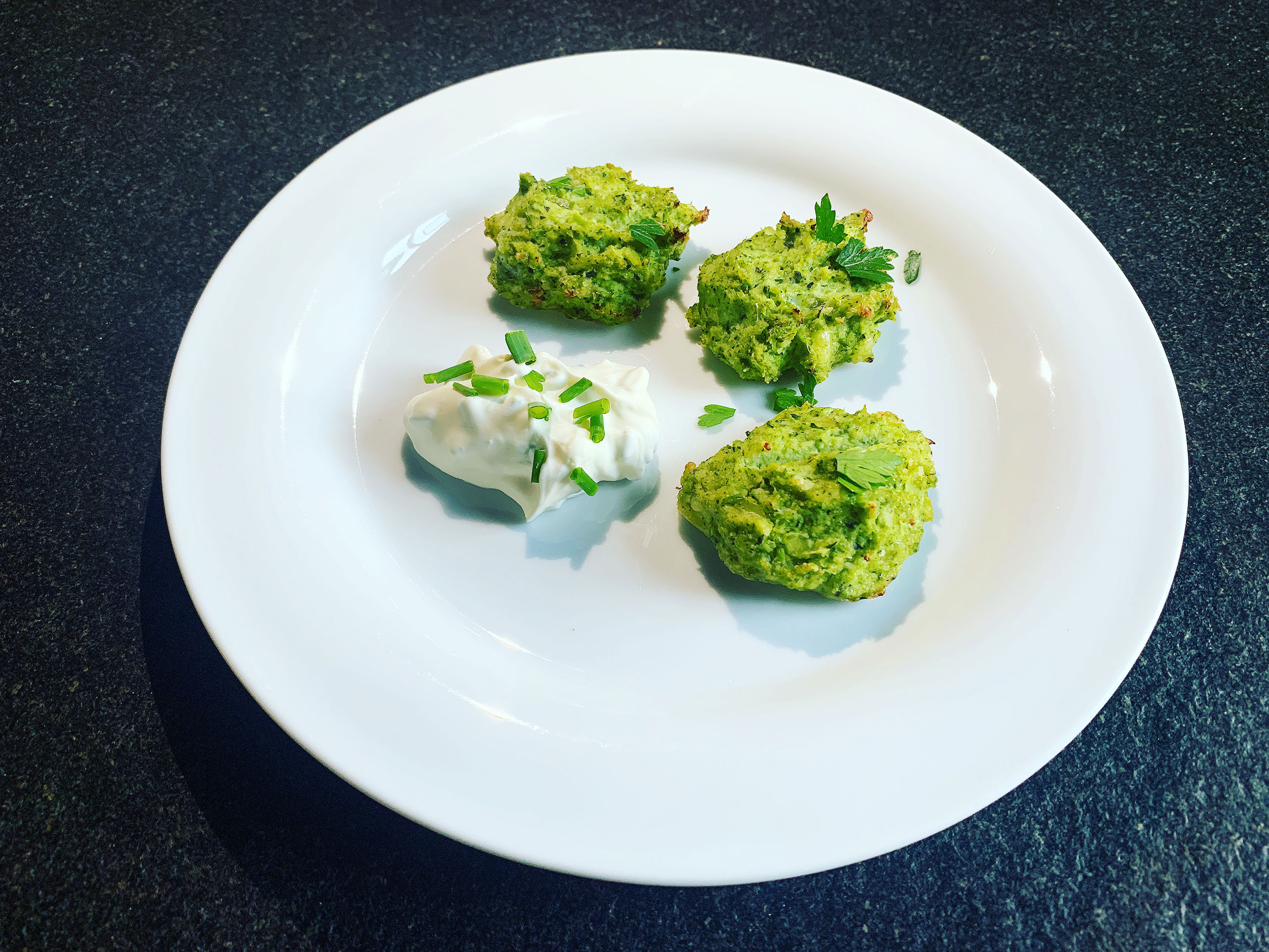 Broccoli and mozzarella patties