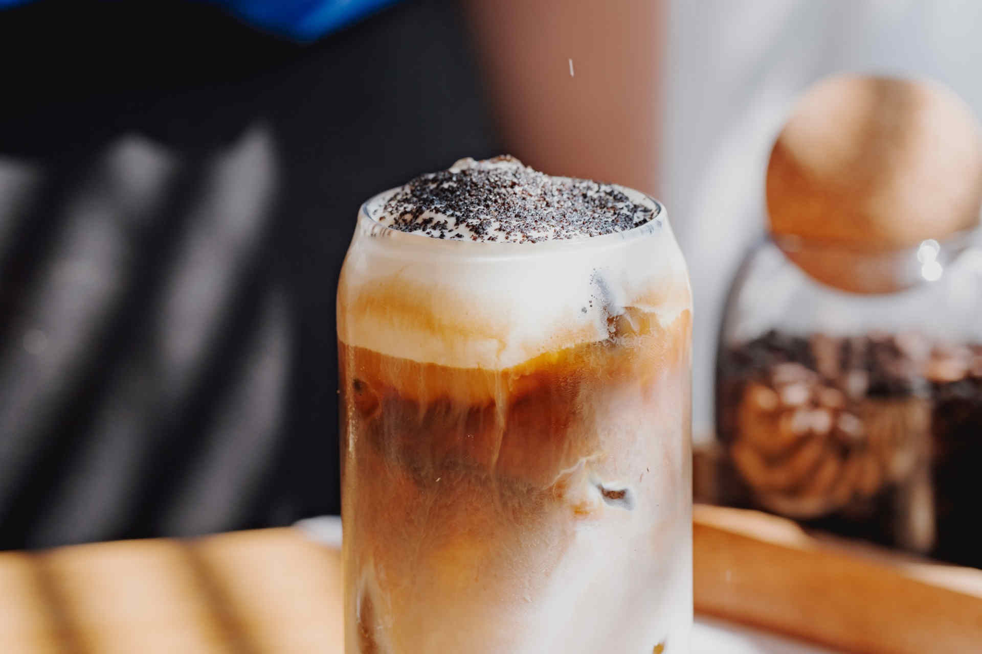 Skihütten-Klassiker als Iced Coffee: Germknödel Latte